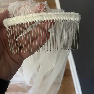 Full-length wedding veil